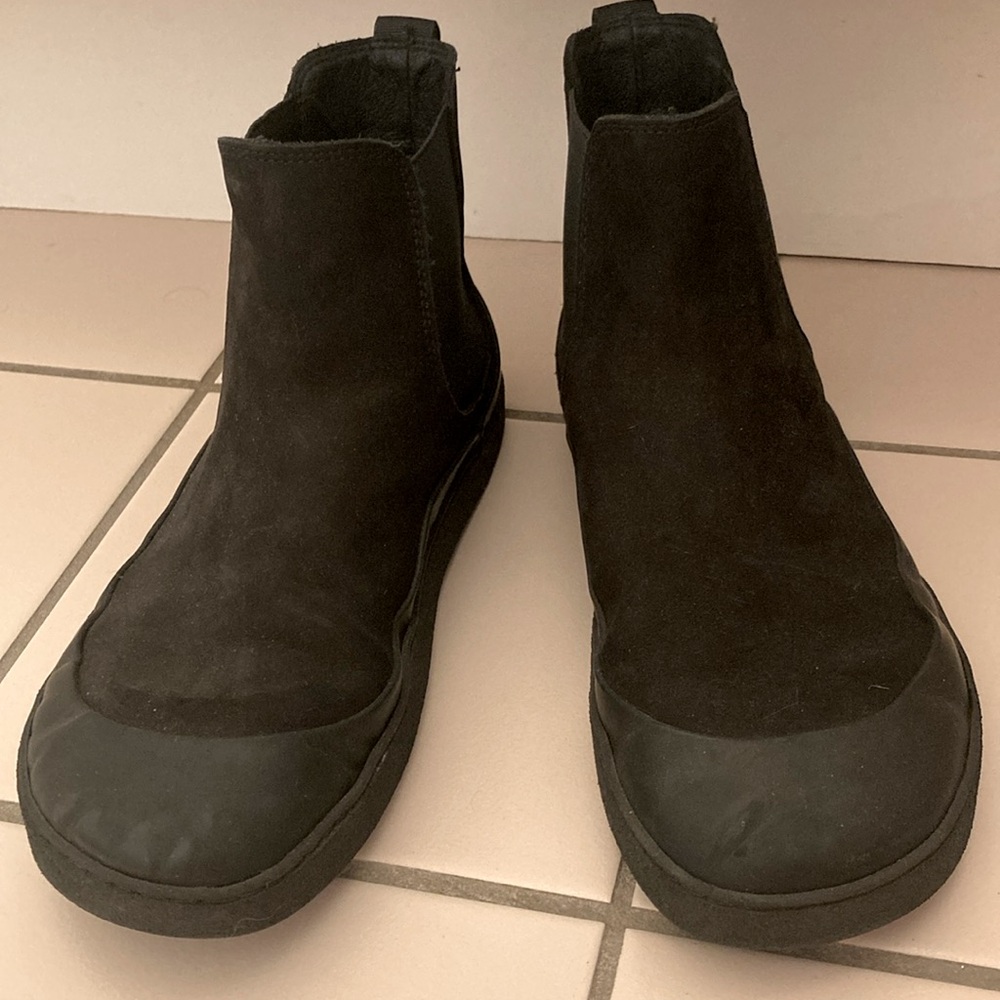 Feelgrounds Barefoot Chelsea Boot Size 8 Black